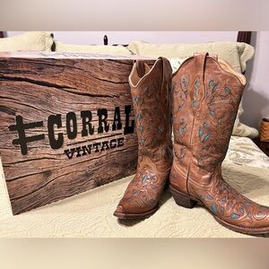 Corral Vintage Goat Laser Overlay Boots